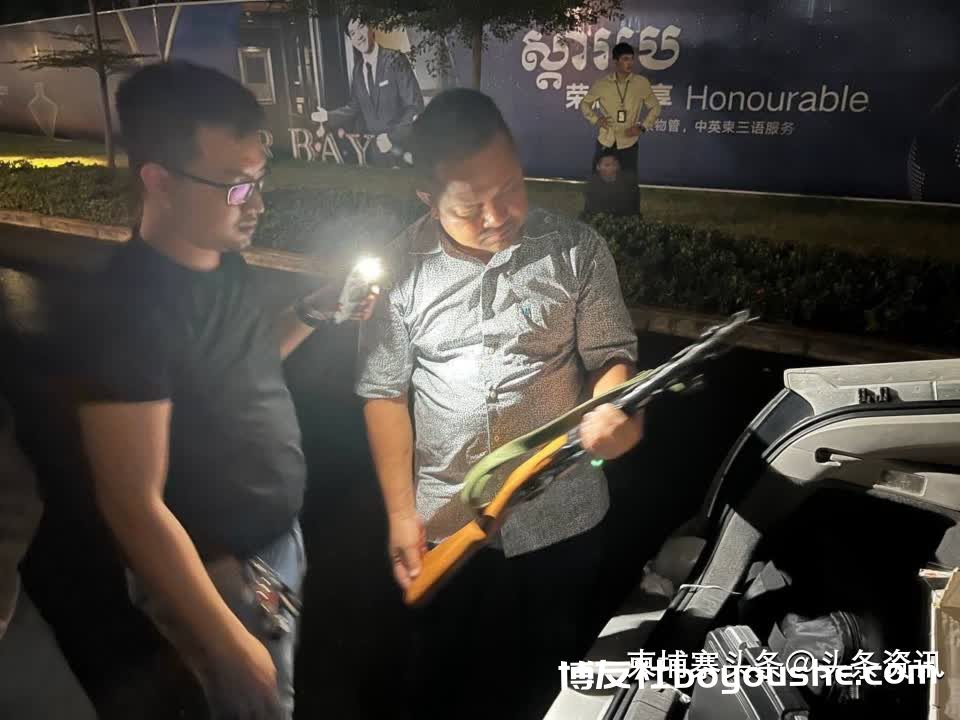 西港警方打击非法武器交易，逮捕1名中国人及缴获多把枪支！